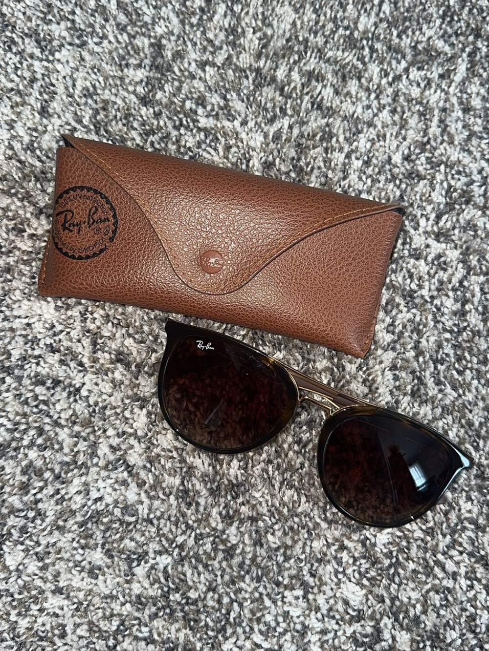 Ray-Ban women’s sunglasses